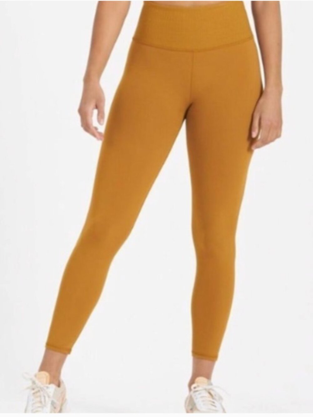 Vuori Rib Studio Leggings in the Dark Golden (Mustard)  Small